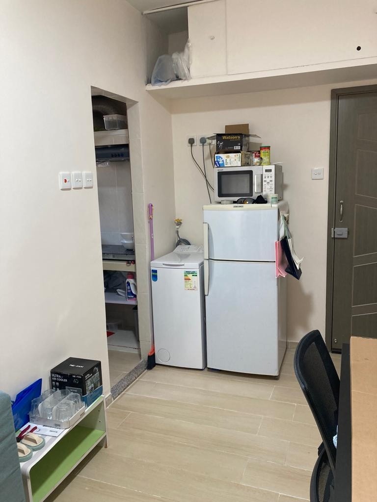 6650.2975 WhsApp 兩房單位一空房 旺角 287呎  全新裝修 分租 合租 性別不限 高層有𨋢 四通八達 三面大窗  乾淨安靜 空氣流通 包wifi水電 - 旺角/油麻地 - 房間 (合租／分租) - Homates 香港