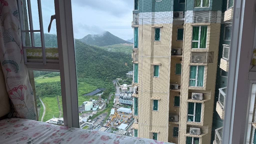 🌸 日出康城領凱 極高層粉色系靚房 招女生室友 🌸 🌸 Lohas Park Le Prestige – High-Floor Pink-Themed Room for Female Flatmate 🌸 - 將軍澳 - 房間 (合租／分租) - Homates 香港