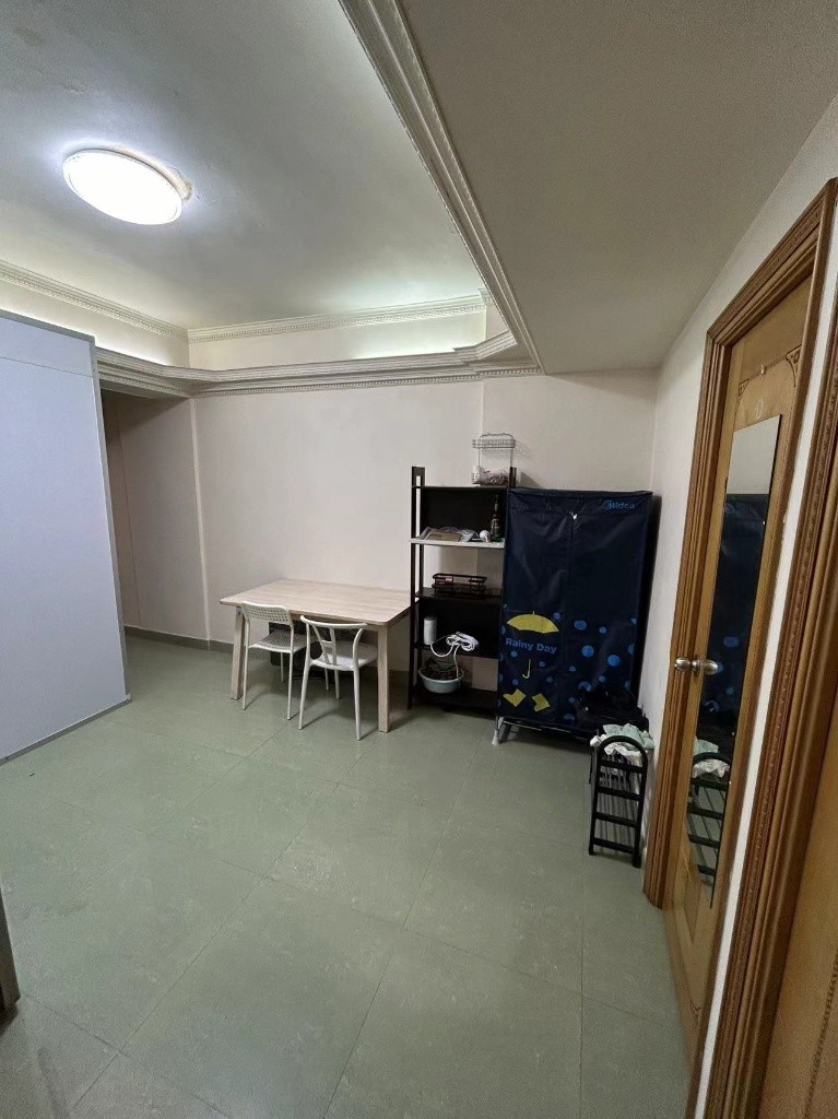 C013B Prince Edward Male Coliving space  - 深水埗 - 房間 (合租／分租) - Homates 香港