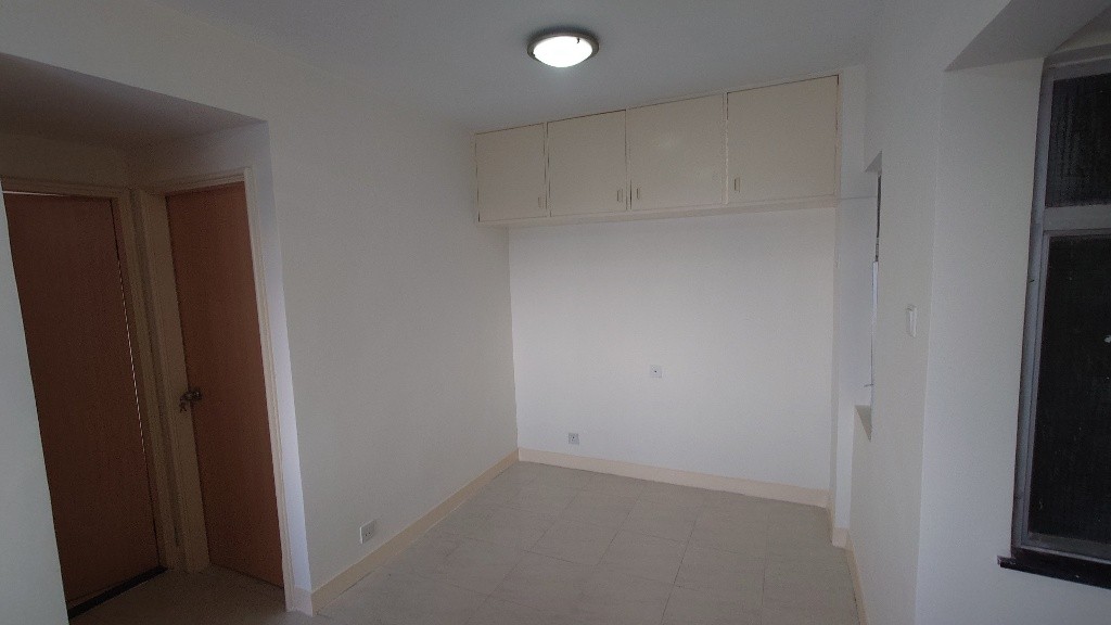 【業主自讓免佣】柴灣山翠苑高層 山海雙景 即租即住[Direct from Owner - No Commission] High-Floor Flat with Mountain &amp; Sea Views at Tsui Pui House, Shan Tsui Court, Chai Wan - 柴灣 - 住宅 (整間出租) - Homates 香港
