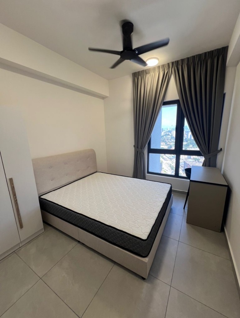 Middle room female unit  -  - Bedroom - Homates Malaysia