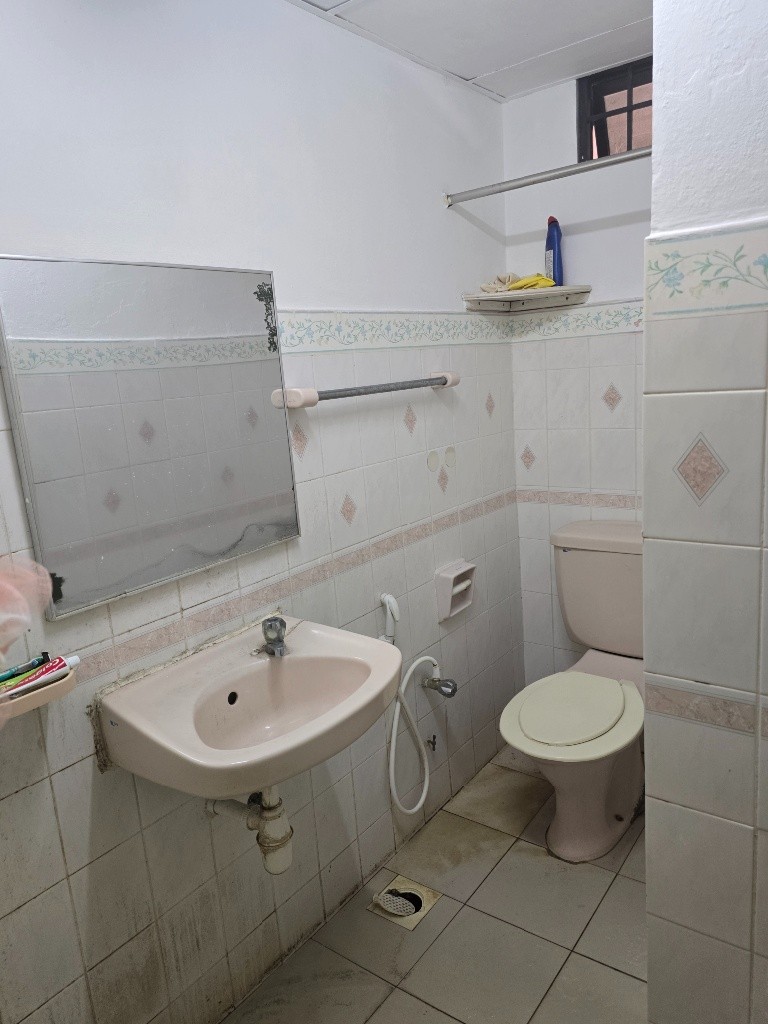 Vista komanwel c room for rent student -  - Bedroom - Homates Malaysia