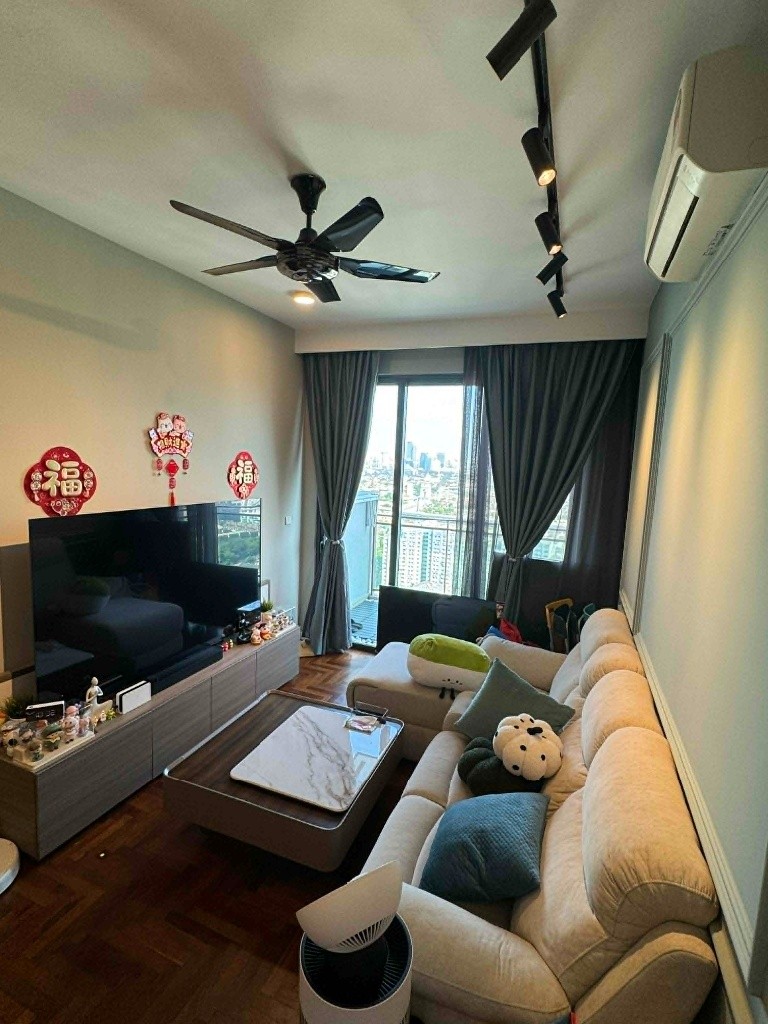 Middle Room for Rent — Fully Furnished 3R2B Condo (876 sq ft), Old Klang Road -  - Bedroom - Homates Malaysia