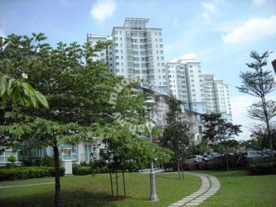 Master Bedroom For Rent In Desa Impiana Taman Puchong Prima Selangor Bedroom Homates Malaysia