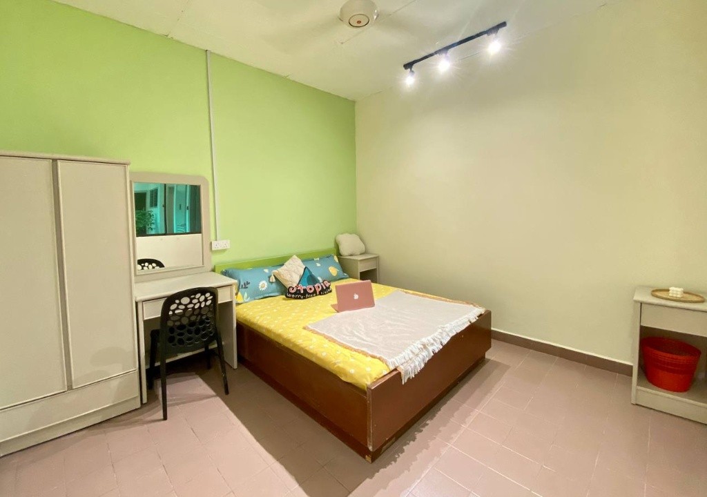 Discover Convenience Room 🛋️ : Zero Deposit Room Only 3 Min Walk from KL Monorail! 🚅 - Federal Territory of Kuala Lumpur - Bedroom - Homates Malaysia