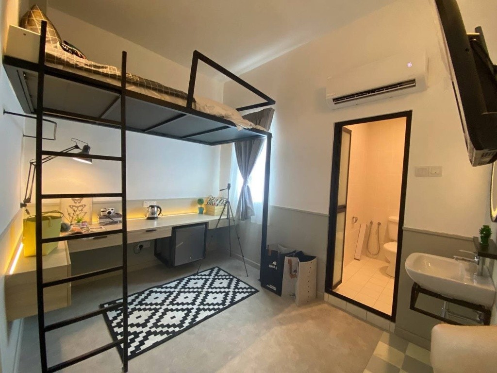 Middle Room With Private Bathroom💫 : Less Than 10 Mins Walk To Fahrenheit88 &amp; More 🛍️ - Wilayah Persekutuan Kuala Lumpur - Bedroom - Homates Malaysia