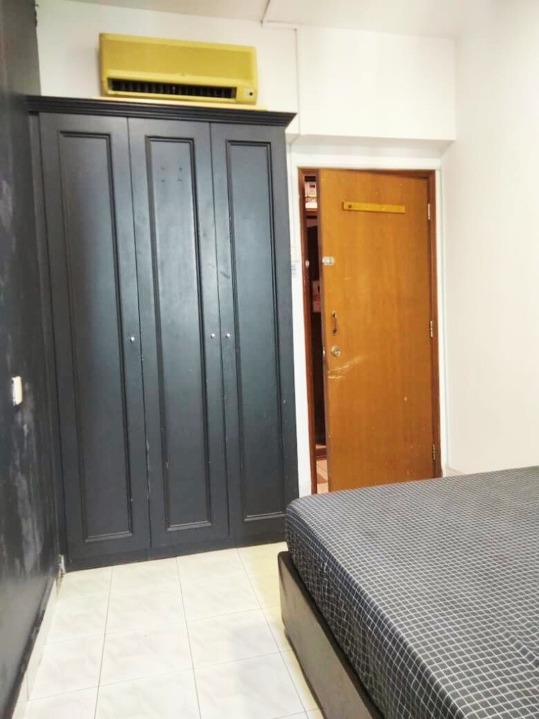 Cozy Muslim Unit Room for Rent 📿 Prime Location: 2 Min Walk to LRT PWTC! 🚄 - Wilayah Persekutuan Kuala Lumpur - Flat - Homates Malaysia