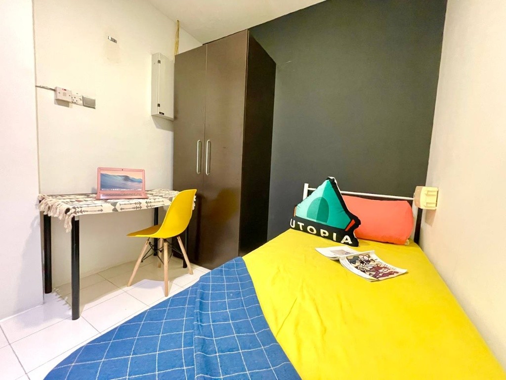 Student Friendly Room in KL 🪄: Only 4 Min Drive / 18 Min Walk To UTM KL 🖊️🖋️ - Wilayah Persekutuan Kuala Lumpur - Bedroom - Homates Malaysia