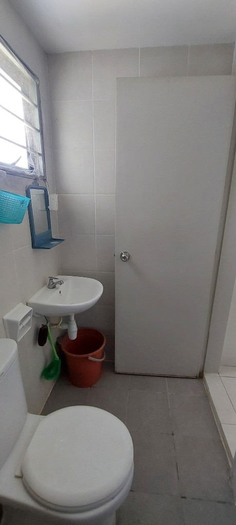 MIDDLE ROOM FOR RENT -  - 房間 (合租／分租) - Homates 馬來西亞