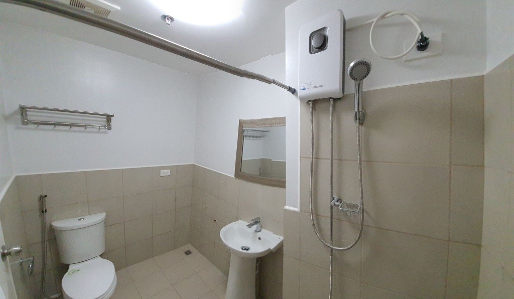 2-BR Condo + Parking - Along Ortigas Ave. ext. for Rent (The Hive Condo in Taytay Rizal) - Calabarzon - Studio - Homates Philippines
