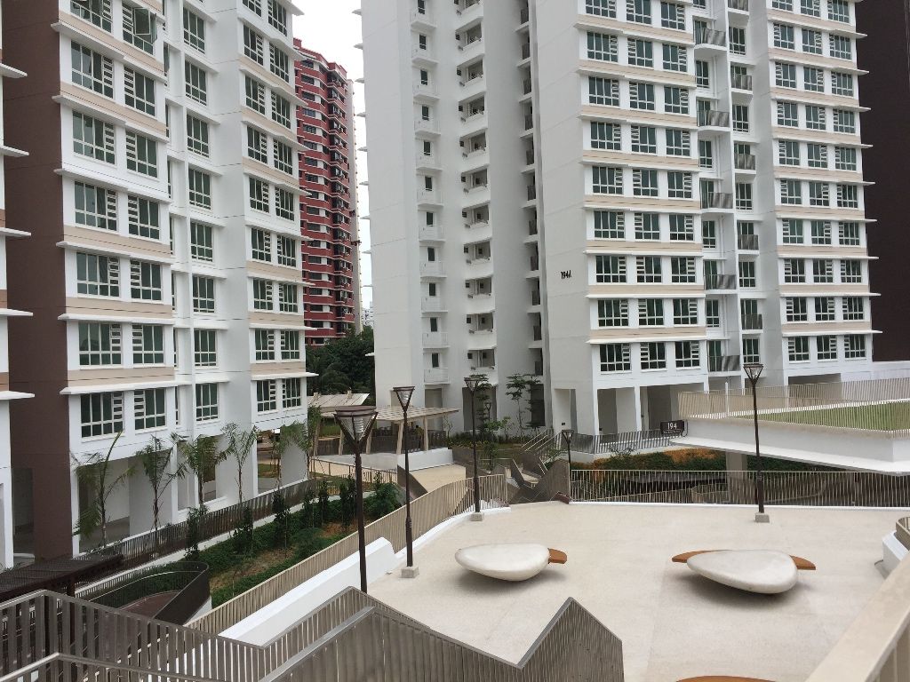 近文礼地铁找女搭房 - Jurong West 裕廊西 - 分租床位 - Homates 新加坡