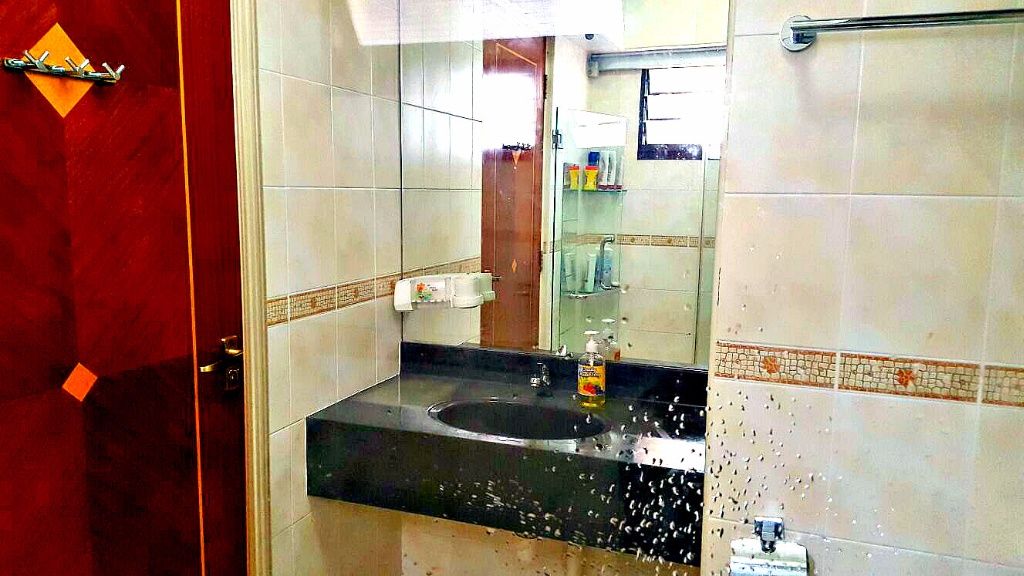 {Sensitive info hidden}(2mins to Commonwealth MRT) - Commonwealth - Bedroom - Homates Singapore
