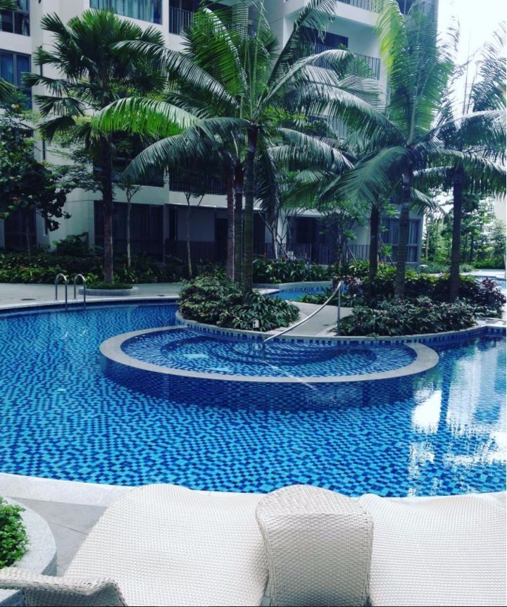 Riversails Condo Common Room for Rent - Hougang 后港 - 分租房间 - Homates 新加坡