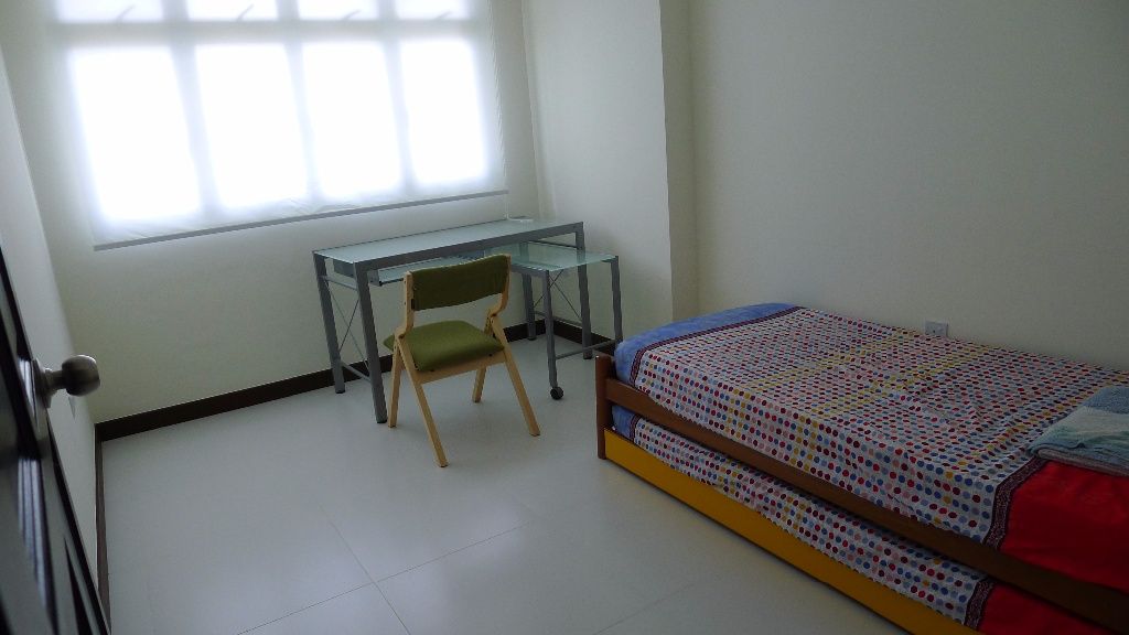 Common Room for Rent near Pasir Ris MRT @528B pasir ris st 51, 1gbps LAN, aircon &amp; PUB inc - Pasir Ris - Flat - Homates Singapore