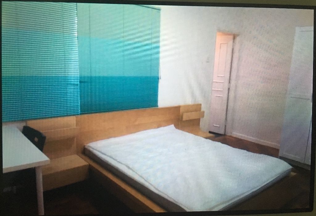 东海岸，Siglap附近，度假村式公寓安静漂亮大主人房，低价出租，拎包入住 - Marine Parade - Bedroom - Homates Singapore