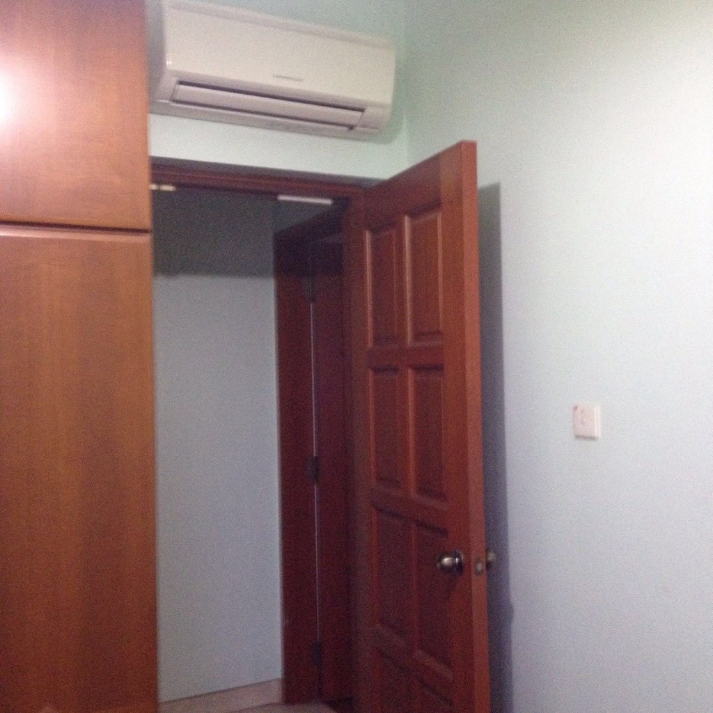 Common room for rent at Simsville condo - Paya Lebar 巴耶利嗒 - 分租房間 - Homates 新加坡