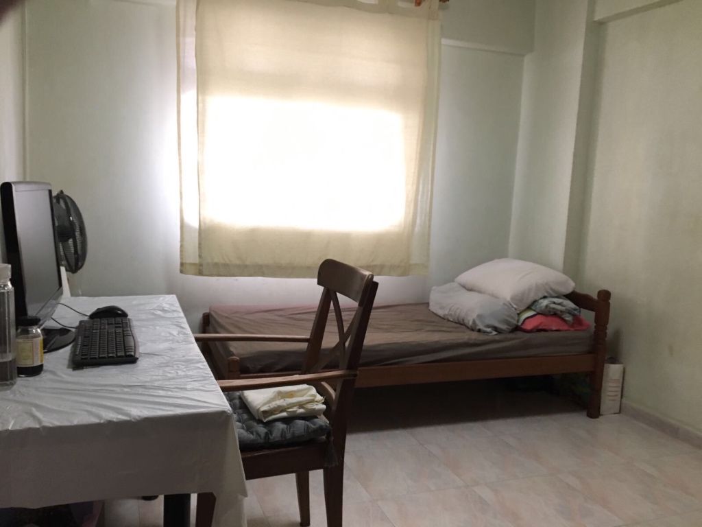 出租普通房间 - Bedok 勿洛 - 分租房間 - Homates 新加坡