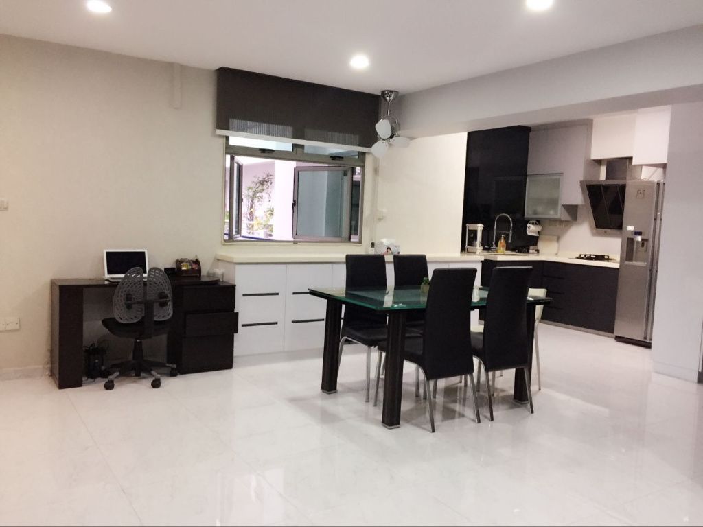 榜鹅公寓式组屋豪华普通房 仅限女生  - Punggol 榜鹅 - 分租房间 - Homates 新加坡