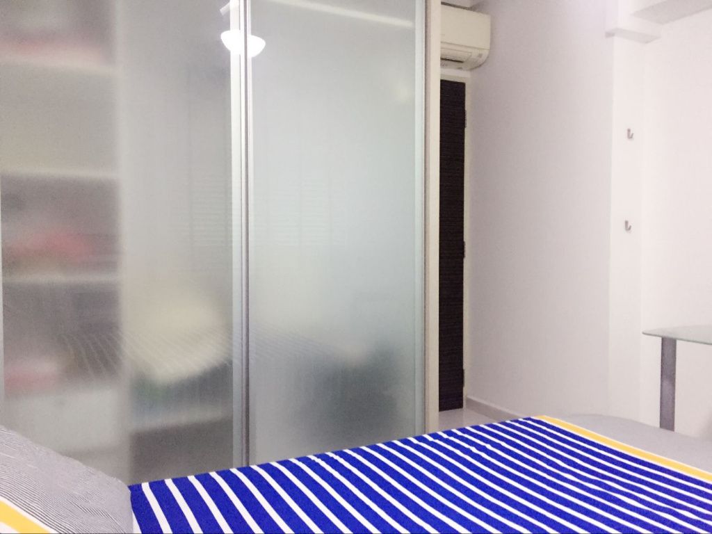 榜鹅公寓式组屋豪华普通房 仅限女生  - Punggol 榜鹅 - 分租房间 - Homates 新加坡