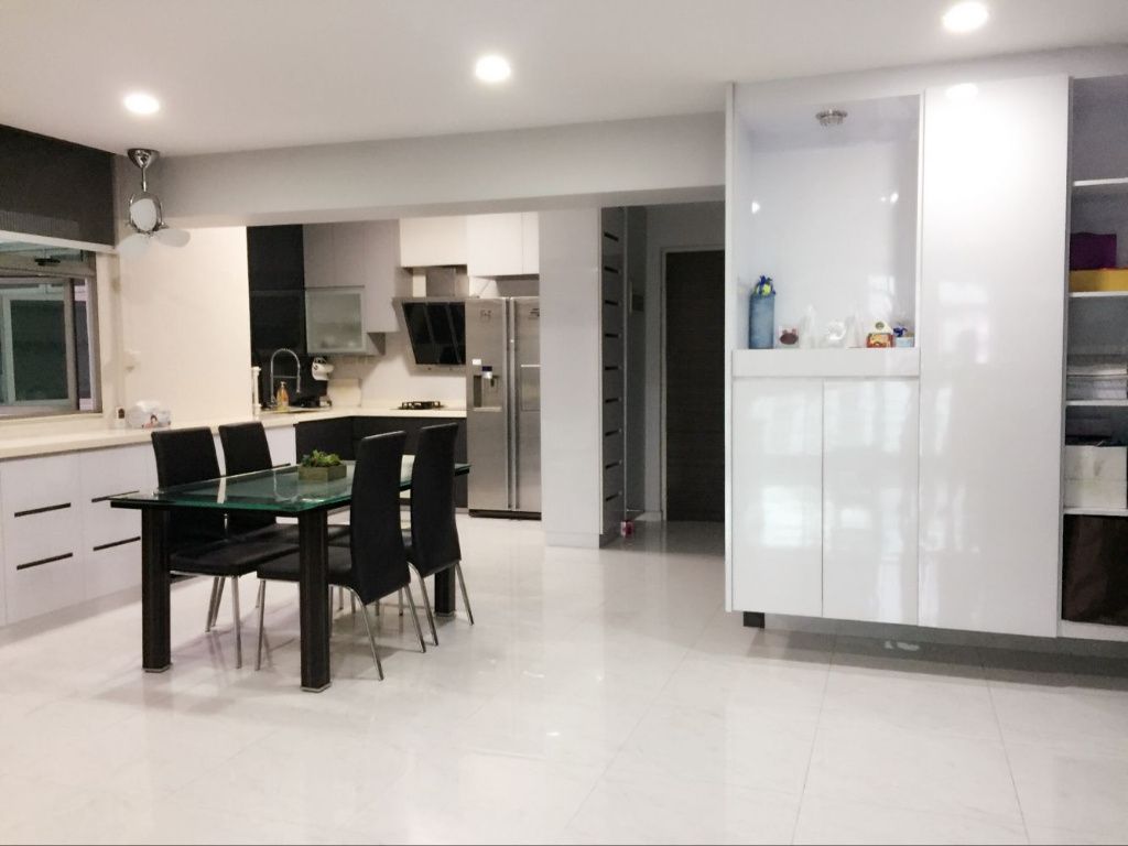 榜鹅公寓式组屋豪华普通房 仅限女生  - Punggol 榜鹅 - 分租房间 - Homates 新加坡