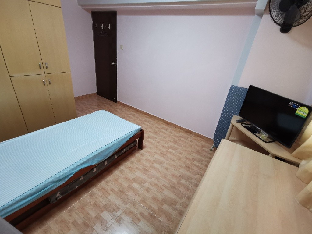 Cosy Room for Rent in CCK  - Choa Chu Kang 蔡厝港 - 分租房间 - Homates 新加坡