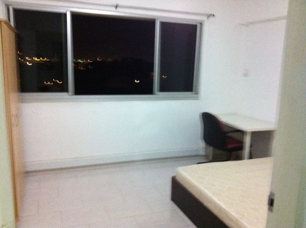 920JWEXT room for rent/南大房间出租 - Jurong West 裕廊西 - 分租房间 - Homates 新加坡