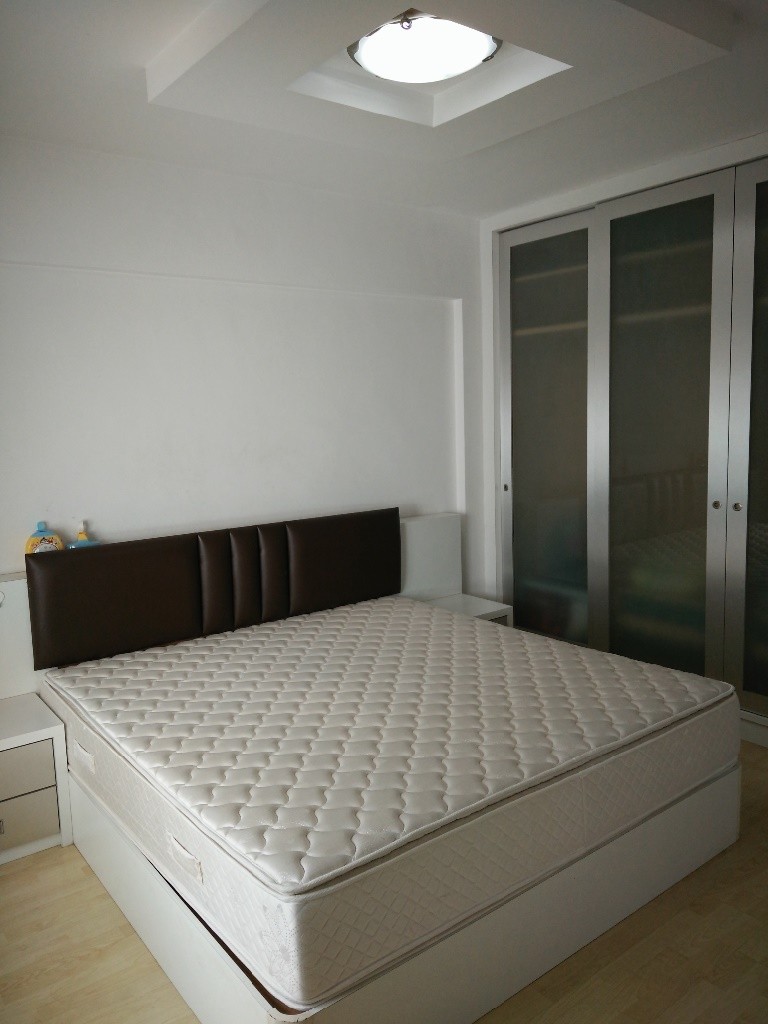 FULLY FURNISHED 1 master bedroom with aircon, bed and wardrobe at Sengkang Blk317B - Sengkang - Bedroom - Homates Singapore