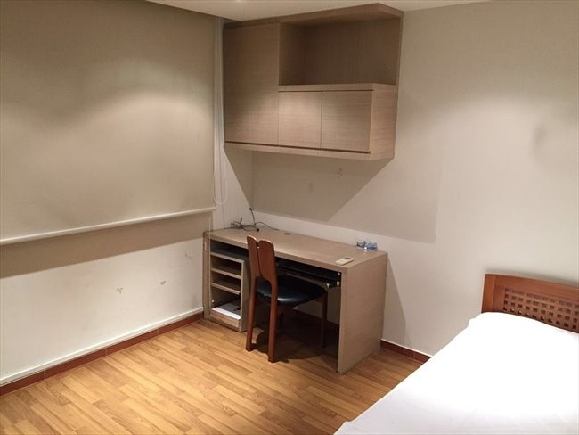 两层楼复式超美普通房（2分钟到地铁，无房东，包水电网） - Bukit Batok - Bedroom - Homates Singapore