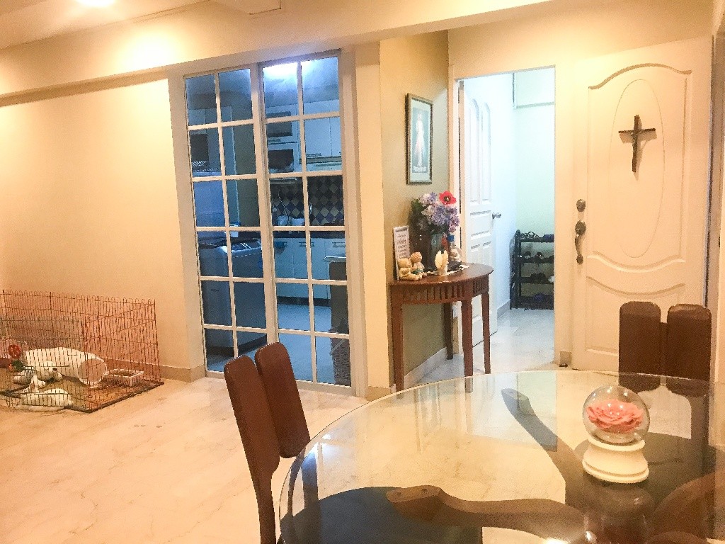 两层楼复式超美普通房（2分钟到地铁，无房东，包水电网） - Bukit Batok - Bedroom - Homates Singapore