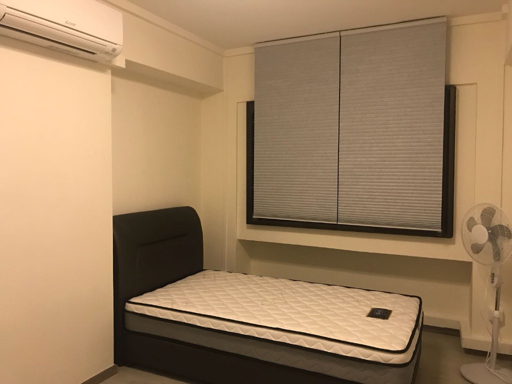 Nicely renovated common room for rent - Marsiling - Bedroom - Homates Singapore