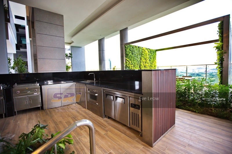 J Gateway Condo 招租女学生 - Jurong East 裕廊东 - 分租房间 - Homates 新加坡