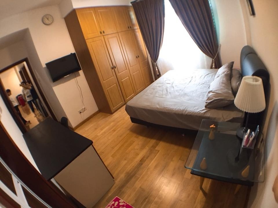 Changi Court Condo(Master room) $1400 - Expo - Bedroom - Homates Singapore