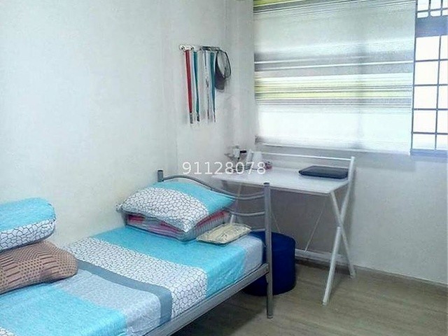 Stone Throw From Hougang 1 Shopping Mall - Hougang - Bedroom - Homates Singapore