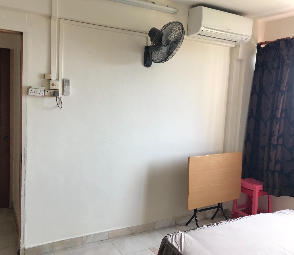 Blk 221 Boon Lay Place $630 - Boon Lay - Bedroom - Homates Singapore