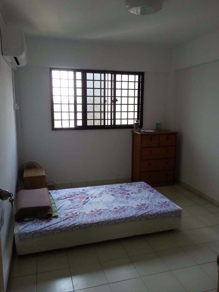 义顺环境优雅普通房出租包水电网无中介费 - Yishun 义顺 - 分租房间 - Homates 新加坡