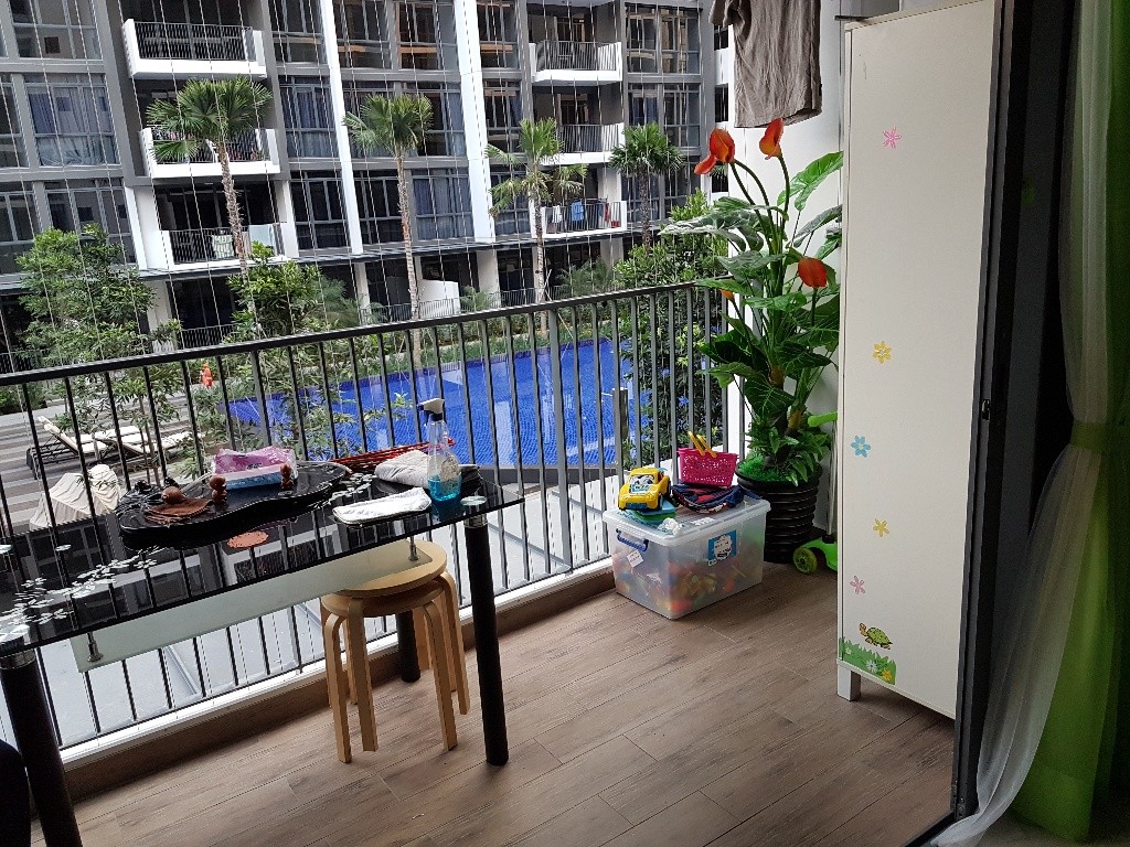 出租紫线Sengkang Mrt盛港/万国/榜鹅公寓女搭房/普通房出租 - Sengkang 盛港 - 分租房間 - Homates 新加坡