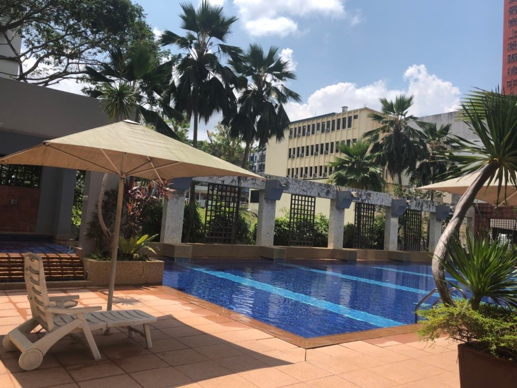 步行7分钟  实龙岗  地铁站  公寓小普通房  出租 - Serangoon - Bedroom - Homates Singapore