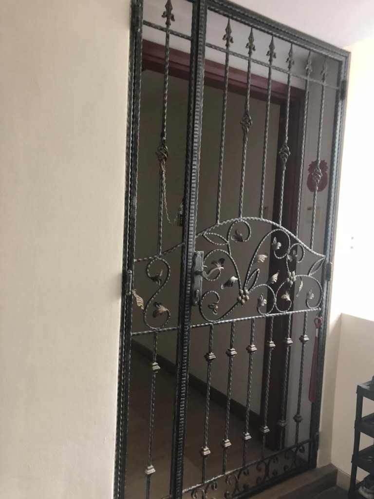 步行7分钟  实龙岗  地铁站  公寓小普通房  出租 - Serangoon - Bedroom - Homates Singapore