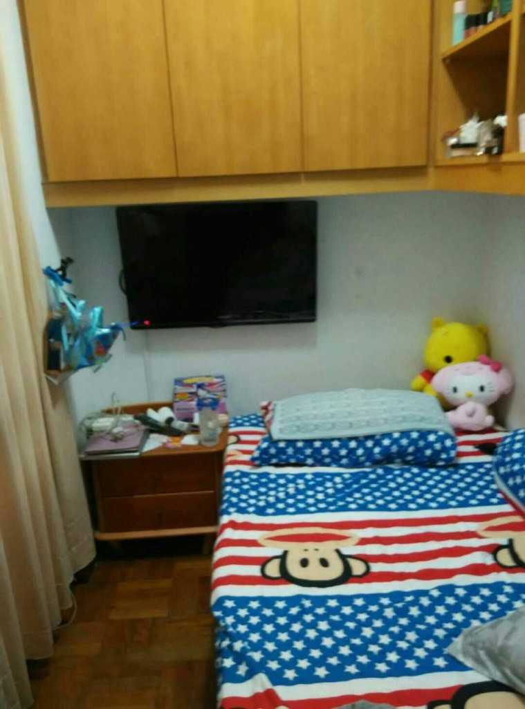 步行7分钟  实龙岗  地铁站  公寓小普通房  出租 - Serangoon - Bedroom - Homates Singapore