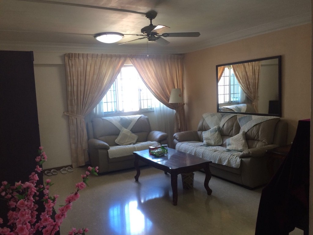 A HDB master room at blk 511 Ang Mo Kio Ave 8 fully furnished,near AMK