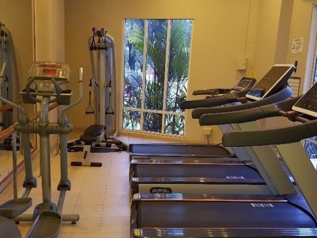 Toa Payoh oleander towers master room  - Toa Payoh - Studio - Homates Singapore