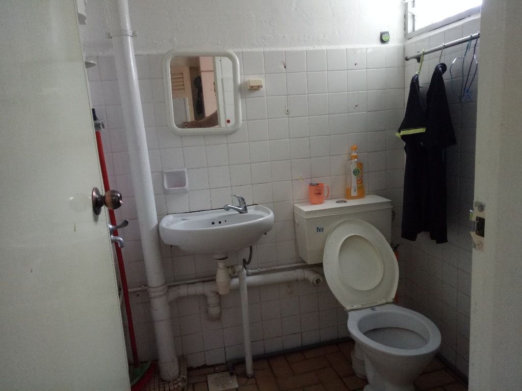 Master room Rent (主人房出租) - Tampines - Bedroom - Homates Singapore