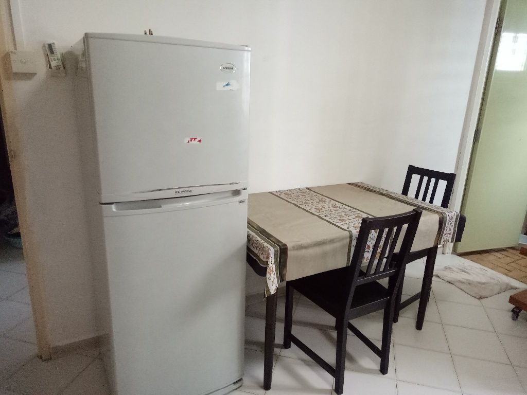 Master room Rent (主人房出租) - Tampines - Bedroom - Homates Singapore