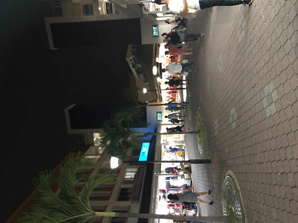 谈滨尼 单间出租近地铁和咖啡店 - Tampines 淡濱尼 - 分租房間 - Homates 新加坡