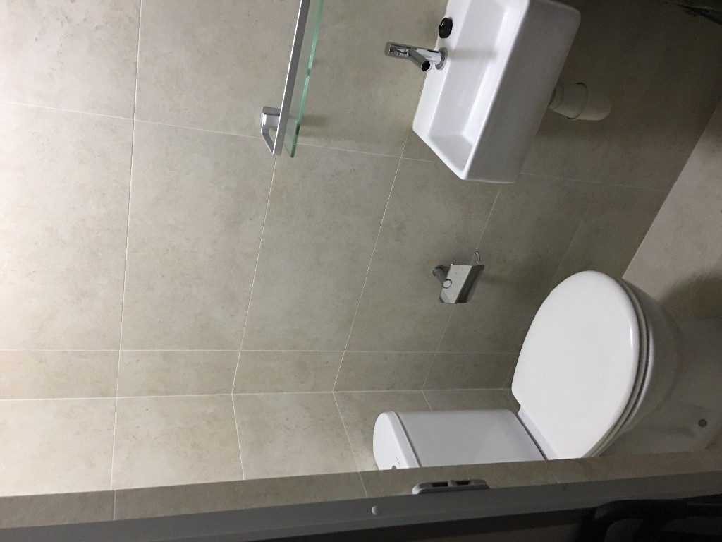 义顺新公寓佣人房出租 - Yishun 義順 - 分租房間 - Homates 新加坡