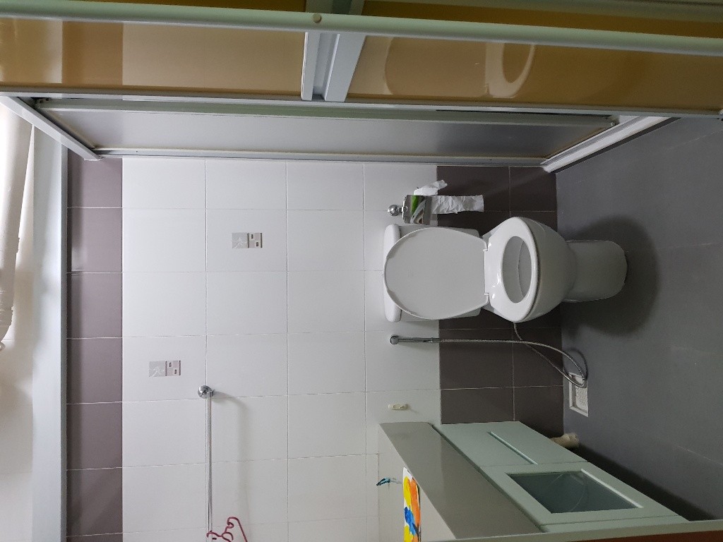 超大主人房出租 - Sembawang 三巴旺 - 分租房间 - Homates 新加坡