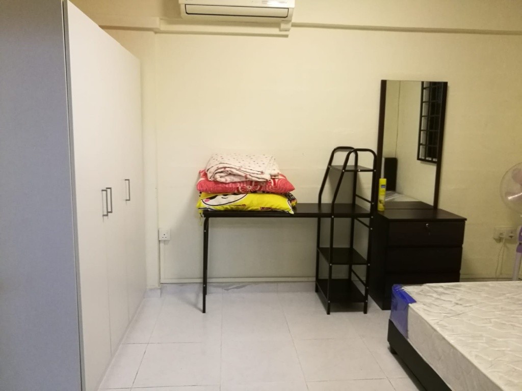 (No Owner&amp;No Agent fee)Commonwealth/Queenstown Mrt Renovated Room for rent - Commonwealth - Bedroom - Homates Singapore