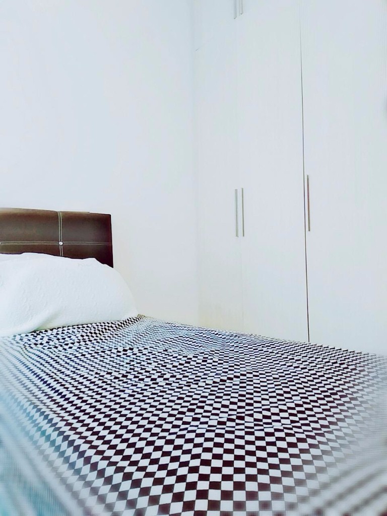 私人公寓主人房（treasure trove ），榜鹅地铁站旁，步行1分钟 pounggol MRT ,紫线最后一站，一分钟步行到家 - Punggol 榜鹅 - 分租房间 - Homates 新加坡