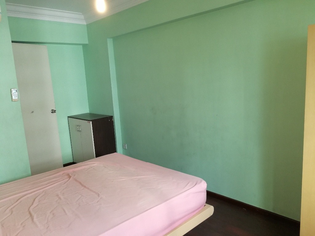 靠近NTU, 裕廊西3道,BLK 274A 普通房出租 （$600/月全包） - Jurong West 裕廊西 - 獨立套房 - Homates 新加坡