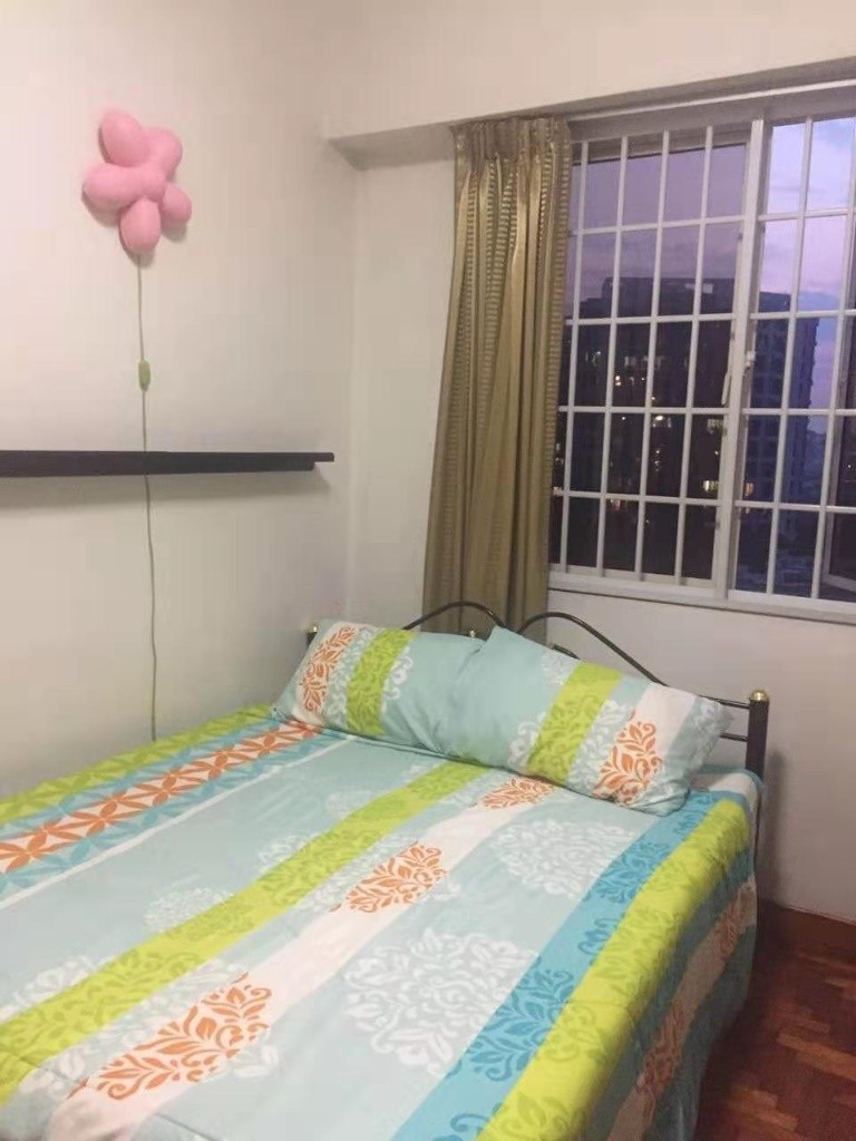 近地铁杨厝港公寓普通房出租 - Yio Chu Kang 杨厝港 - 分租房间 - Homates 新加坡